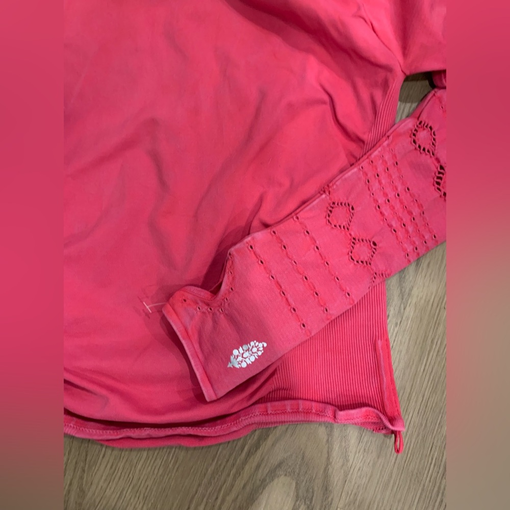 FP Movement Good Karma hoodie Color Magenta Disco size M/L - Picture 4 of 7